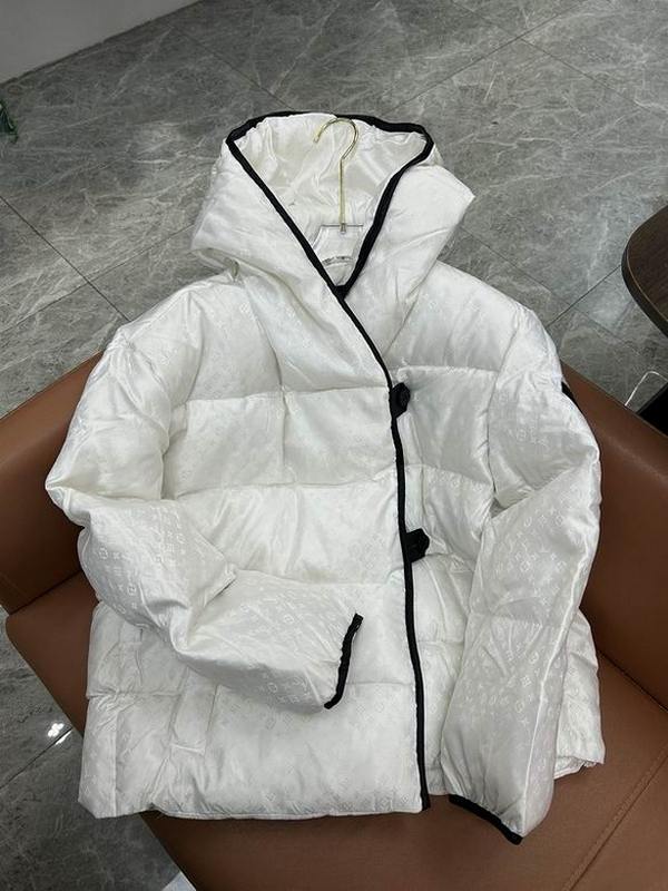 LV Women's Outwear 25